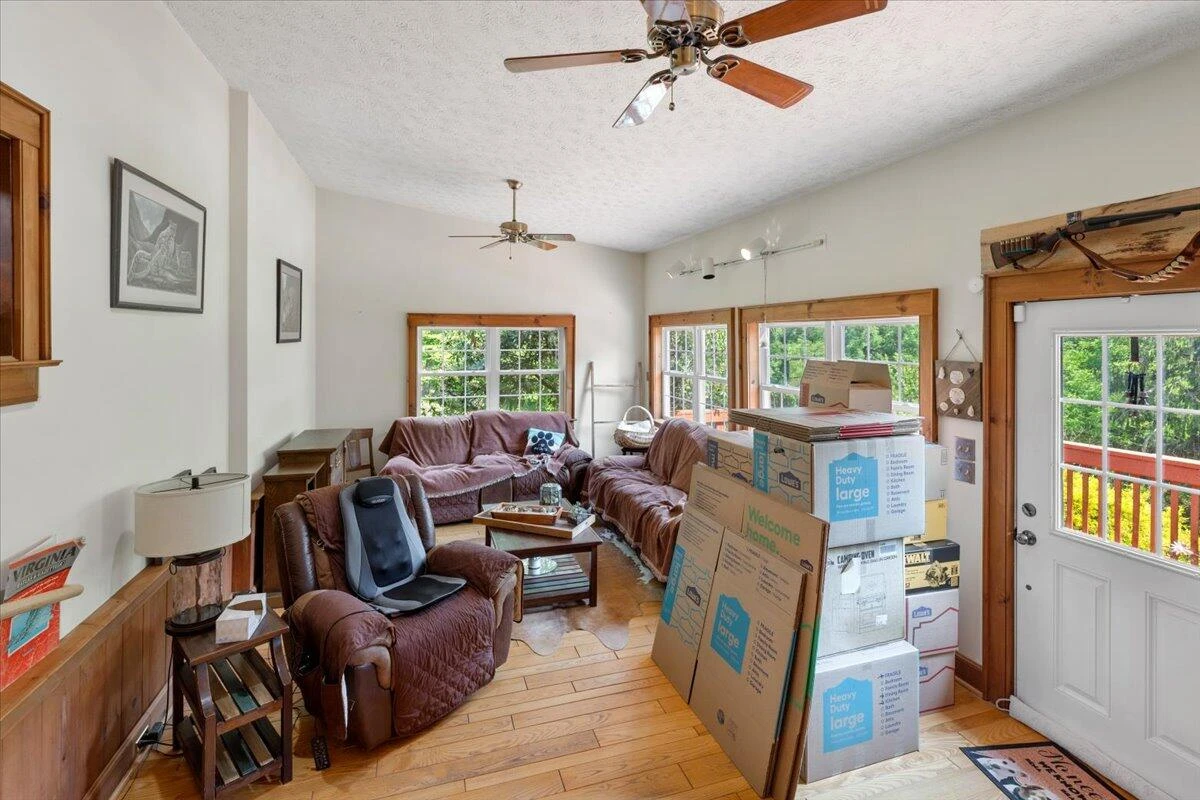 4549 Robinson Tract RD - Photo 54