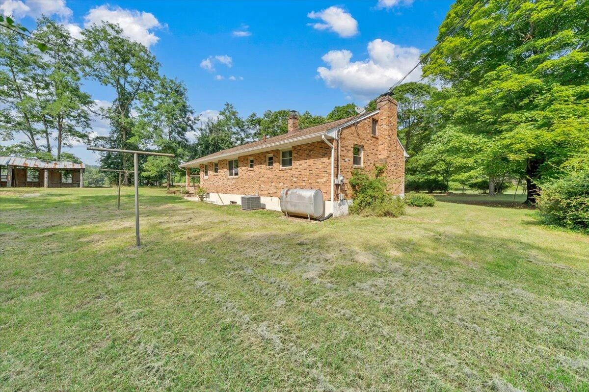 206 Houston Mines RD - Photo 28