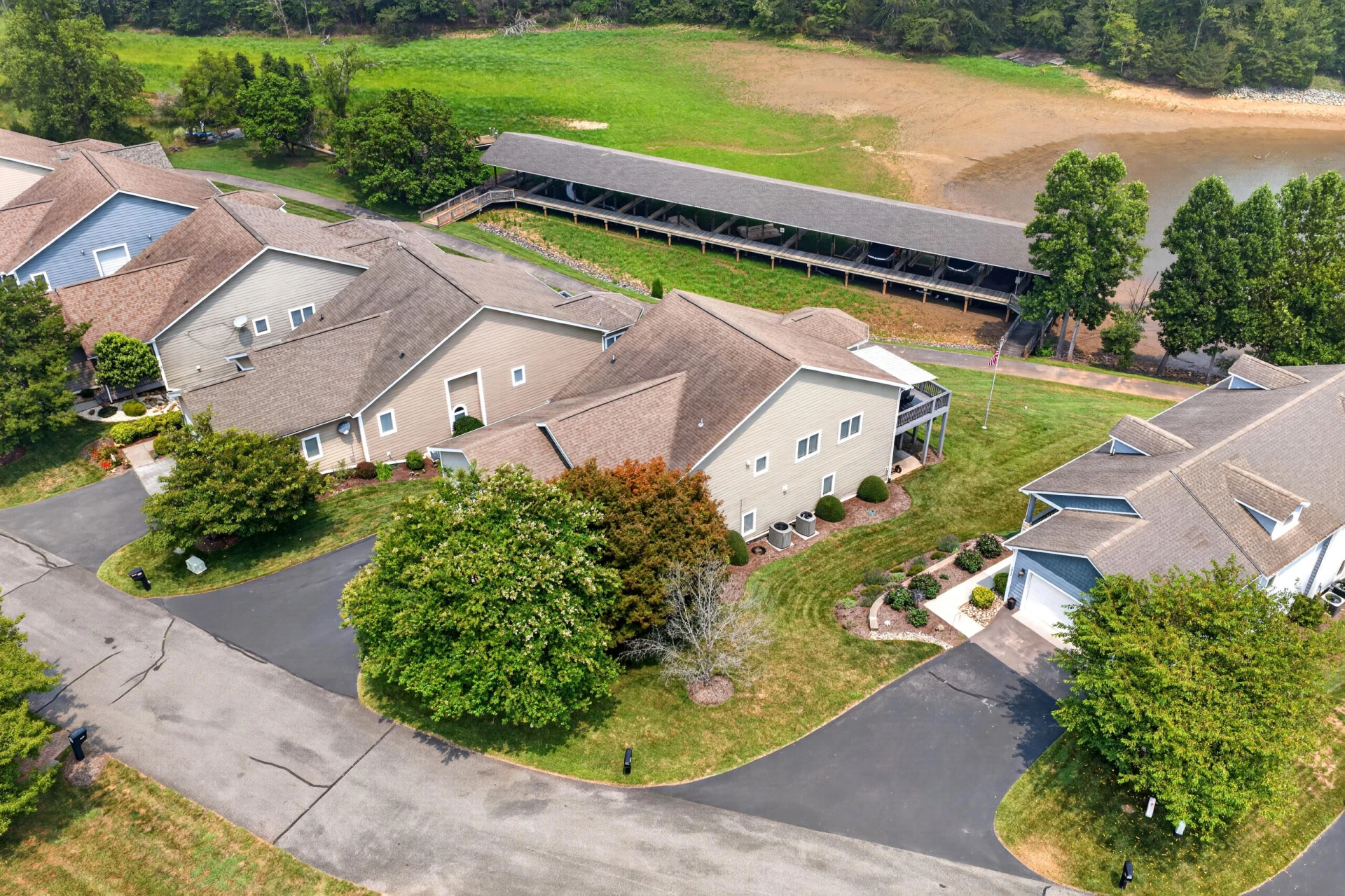 1052 Coves End RD - Photo 49