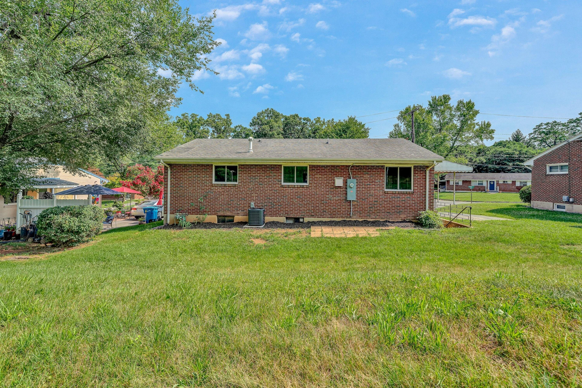 3651 Troutland AVE NW - Photo 24