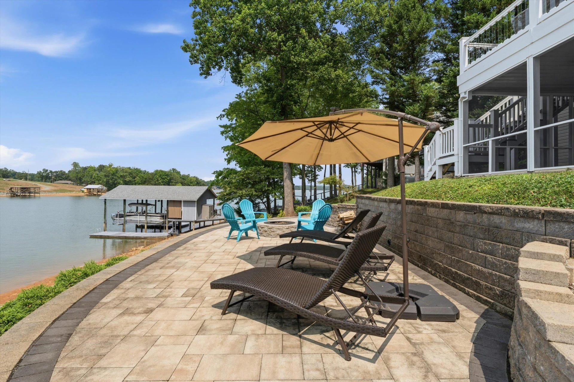 625 Winding Waters DR - Photo 10