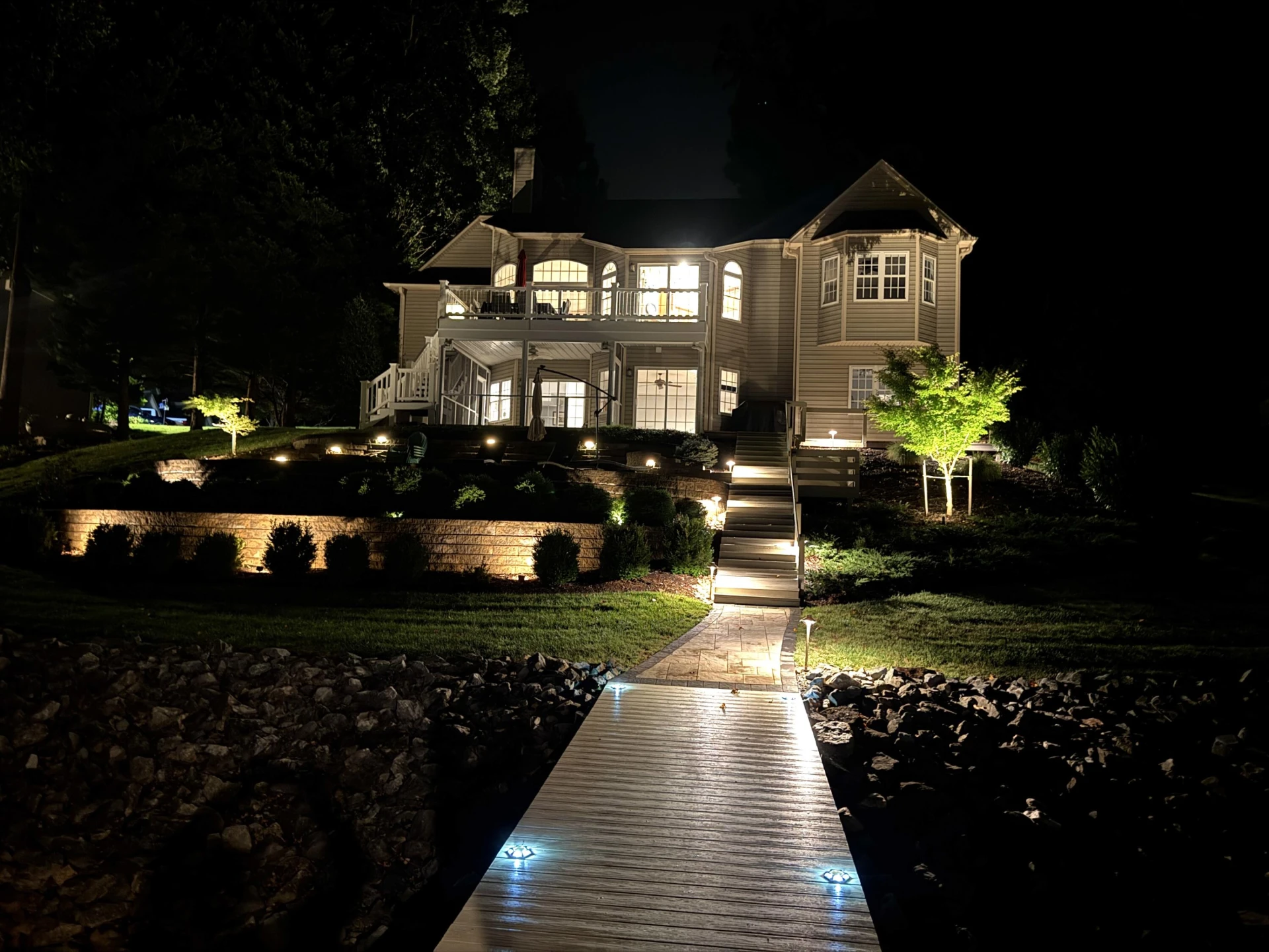 625 Winding Waters DR - Photo 2