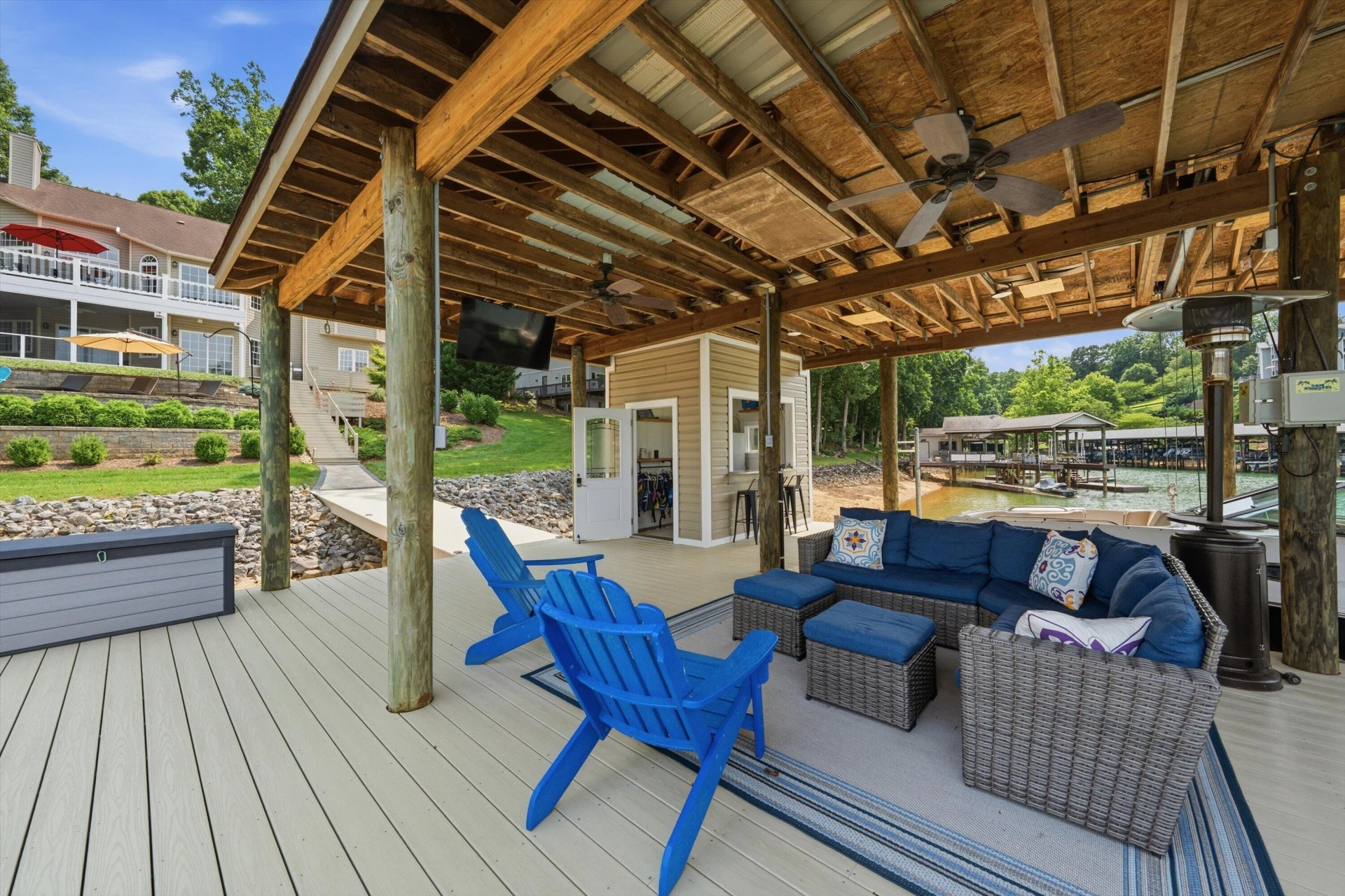 625 Winding Waters DR - Photo 5