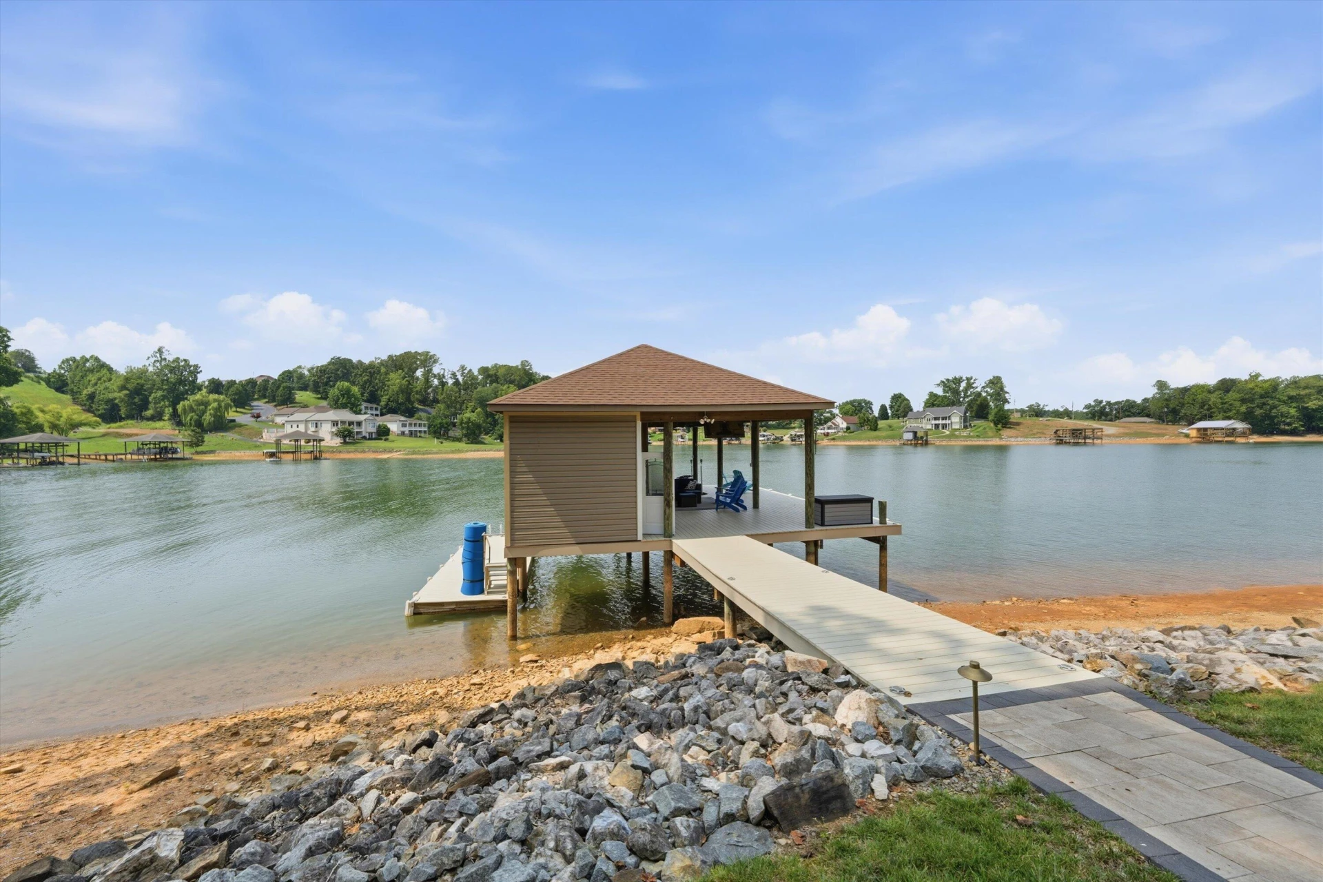 625 Winding Waters DR - Photo 74