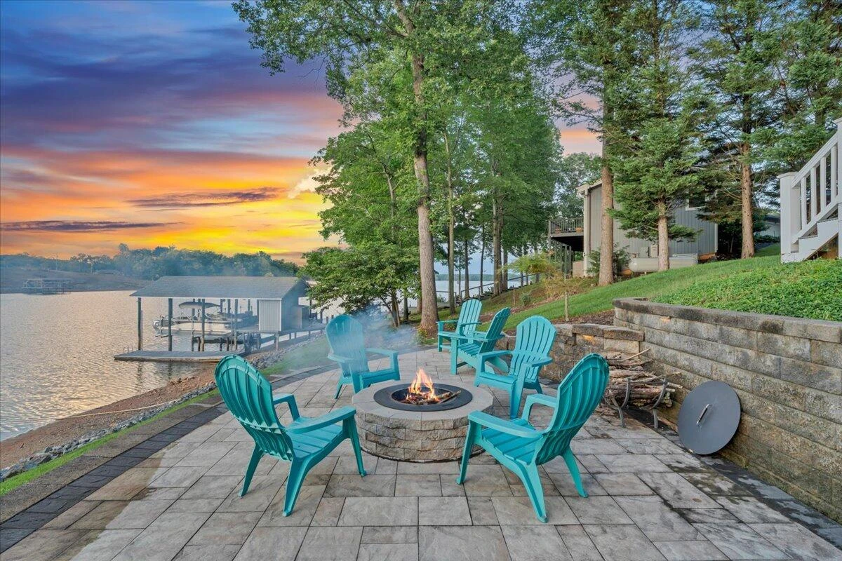 625 Winding Waters DR - Photo 75