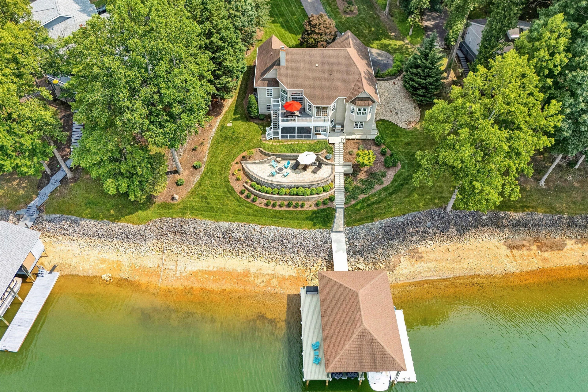 625 Winding Waters DR - Photo 80