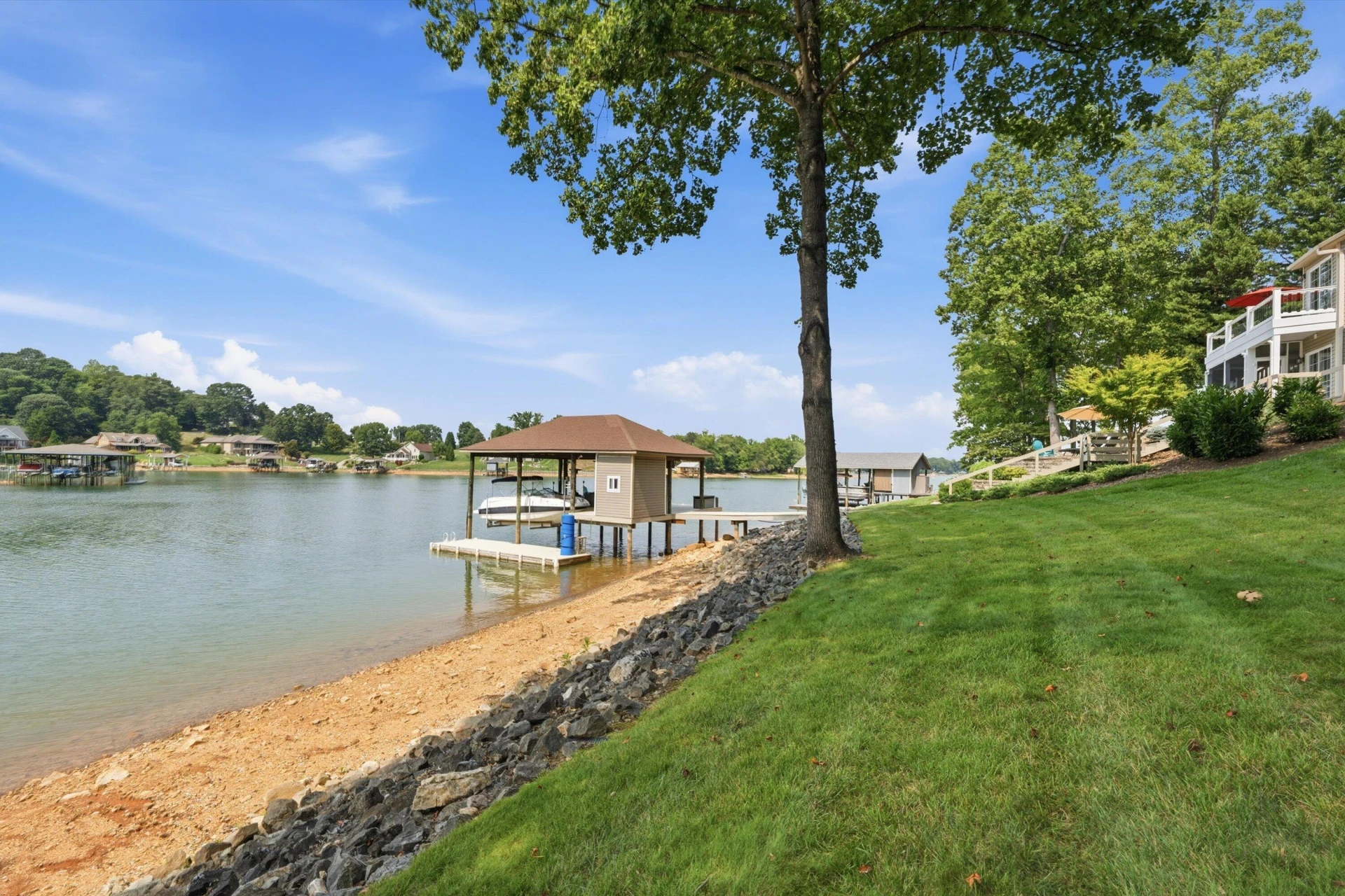 625 Winding Waters DR - Photo 86