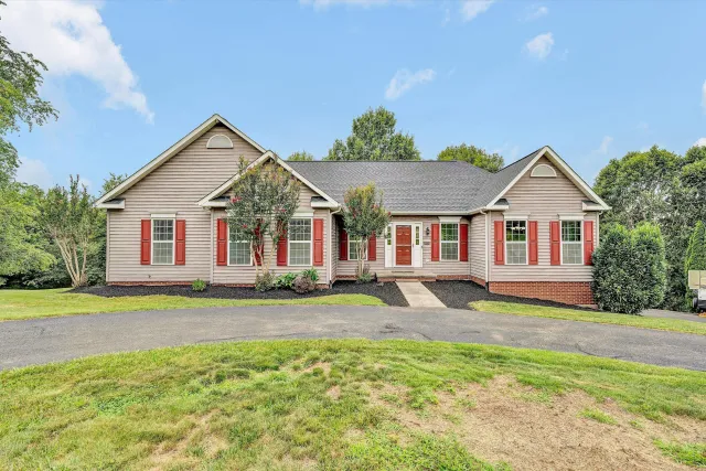 2248 Green Level RD