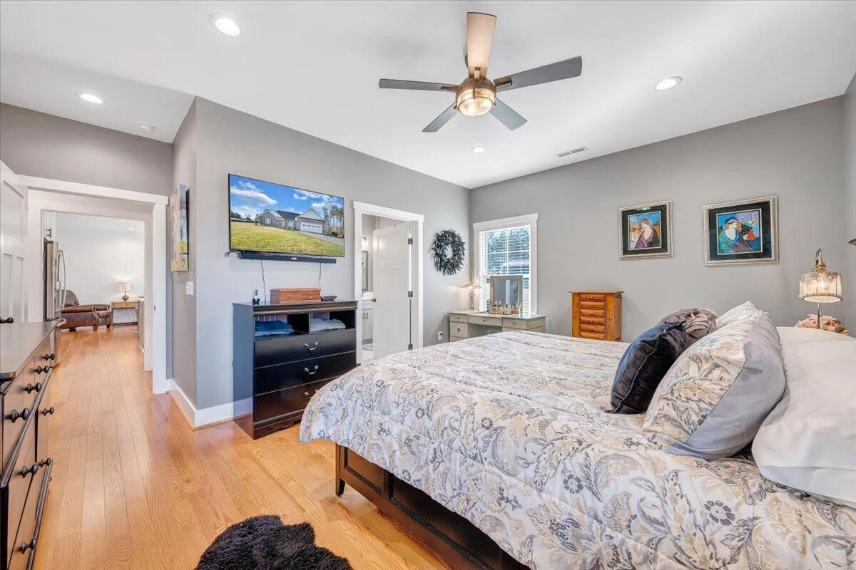 6340 Scruggs RD - Photo 15