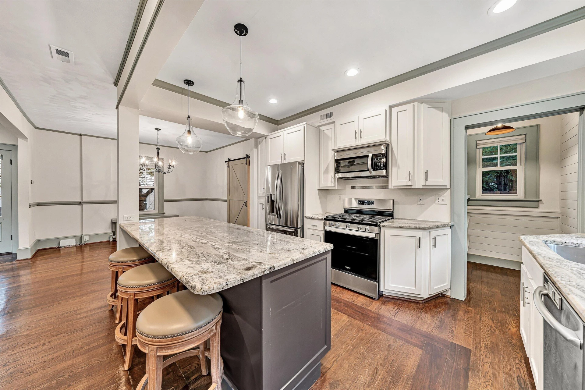 1516 Sherwood AVE SW - Photo 13