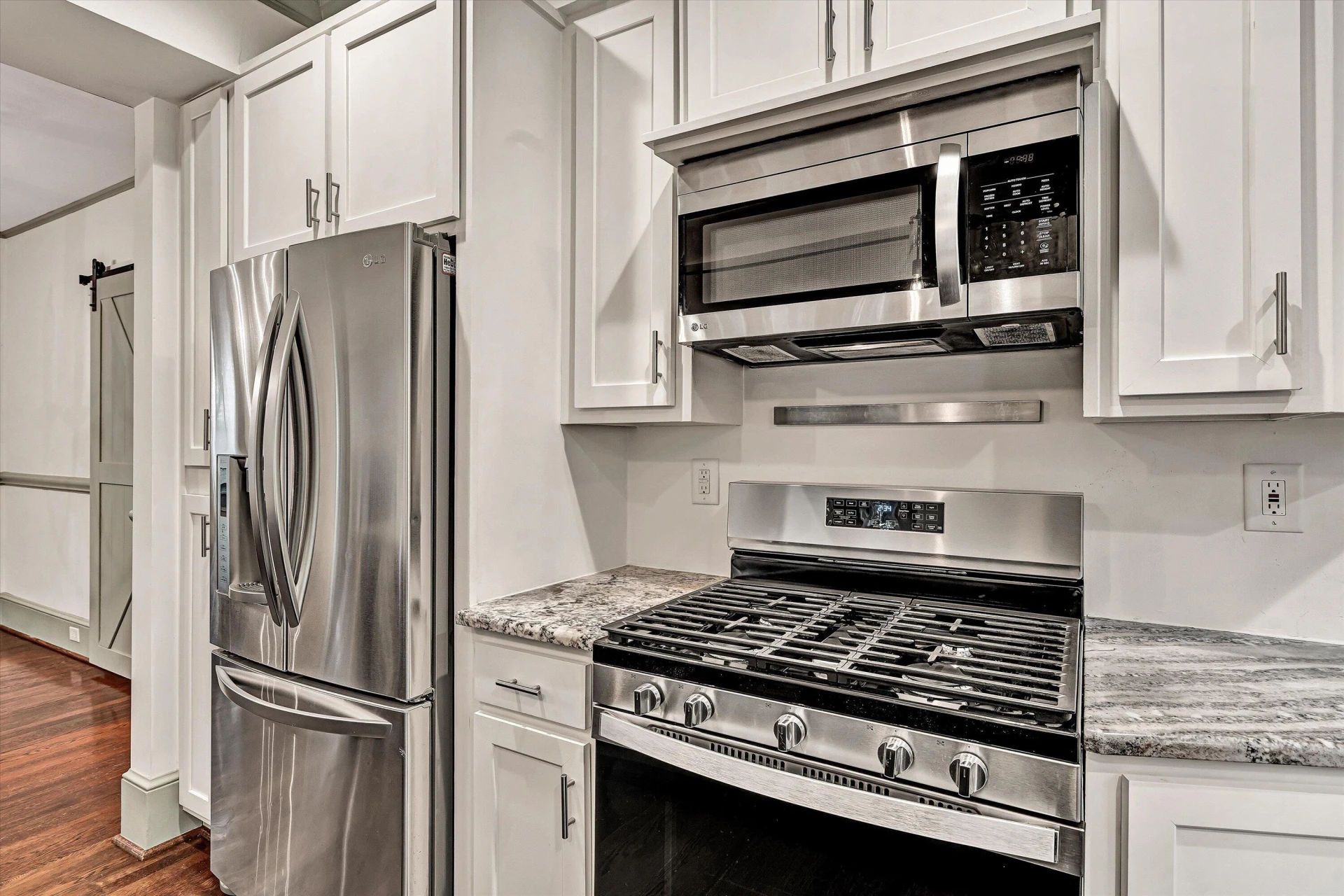 1516 Sherwood AVE SW - Photo 14