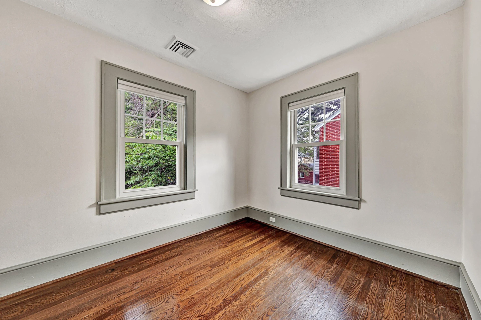 1516 Sherwood AVE SW - Photo 24
