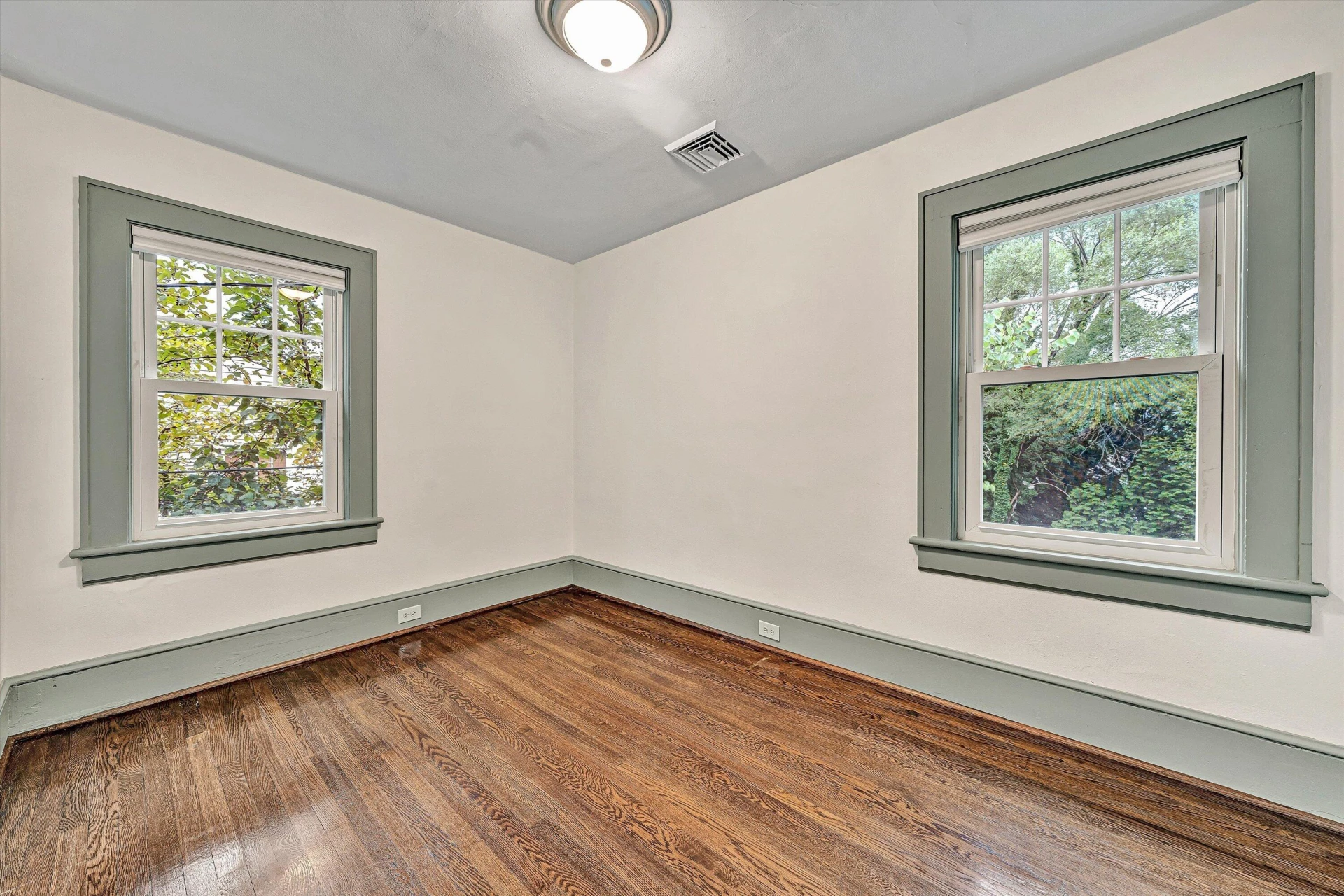 1516 Sherwood AVE SW - Photo 27