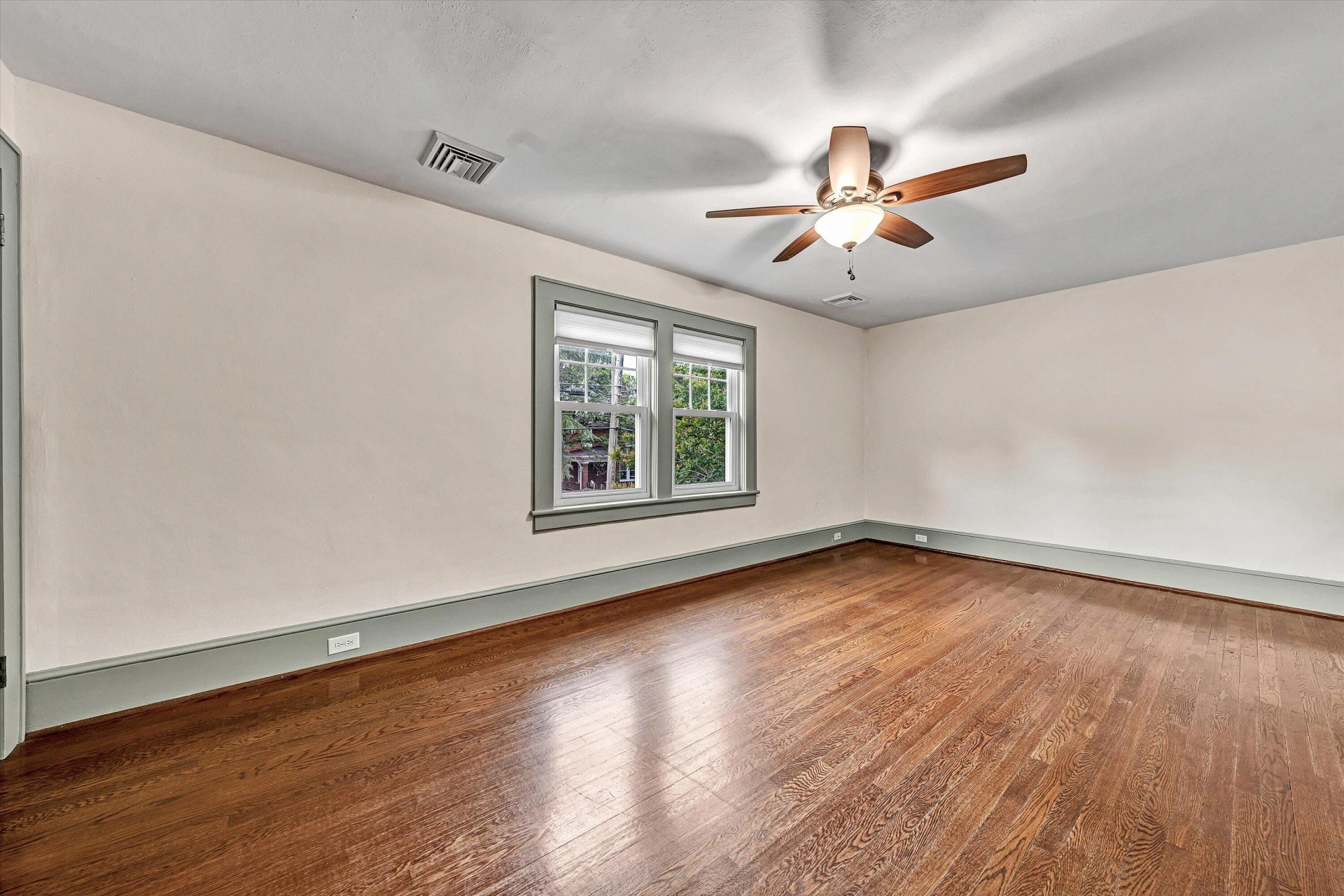 1516 Sherwood AVE SW - Photo 29