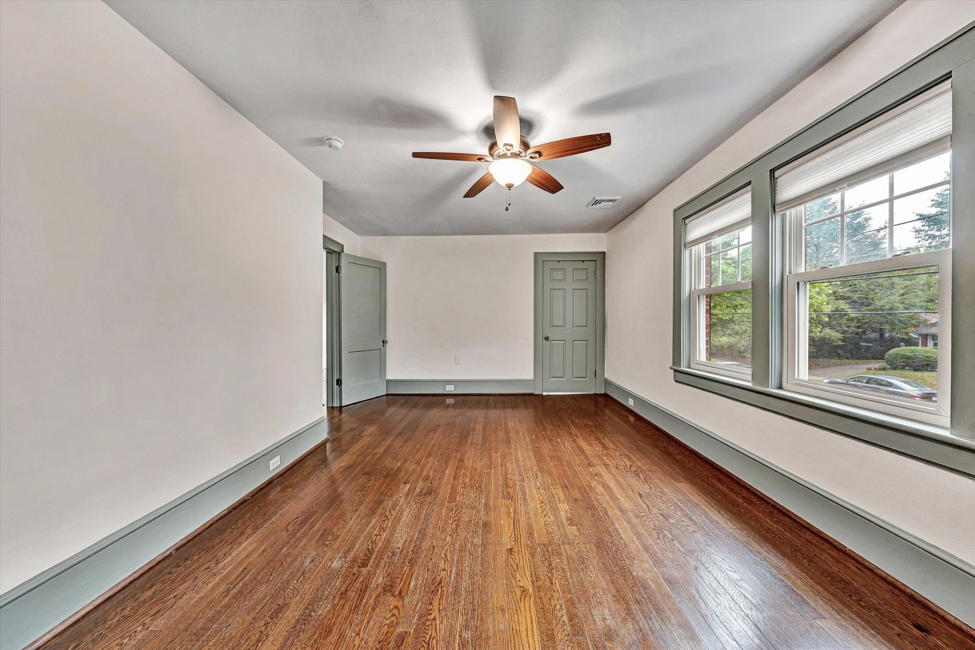 1516 Sherwood AVE SW - Photo 31