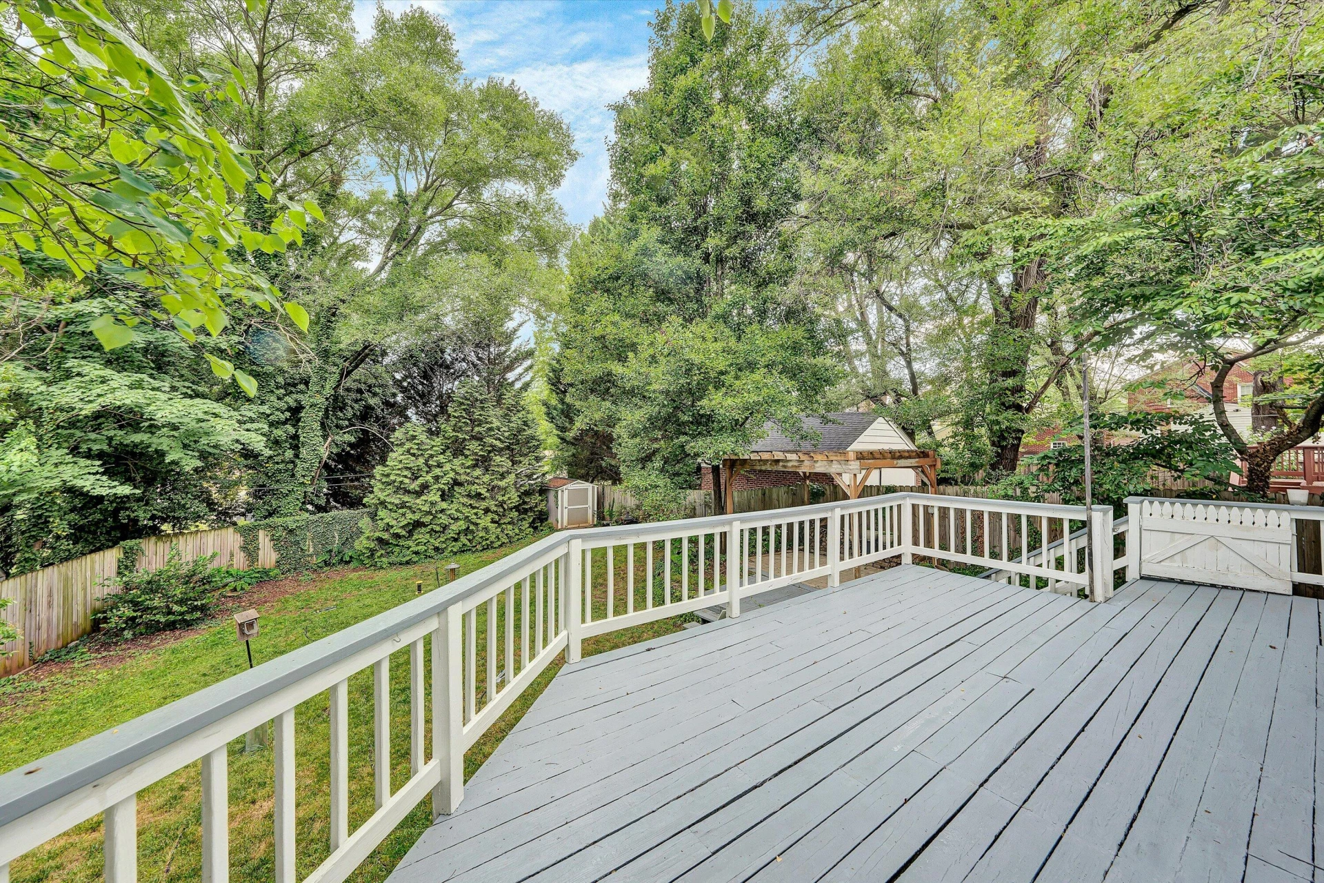 1516 Sherwood AVE SW - Photo 4