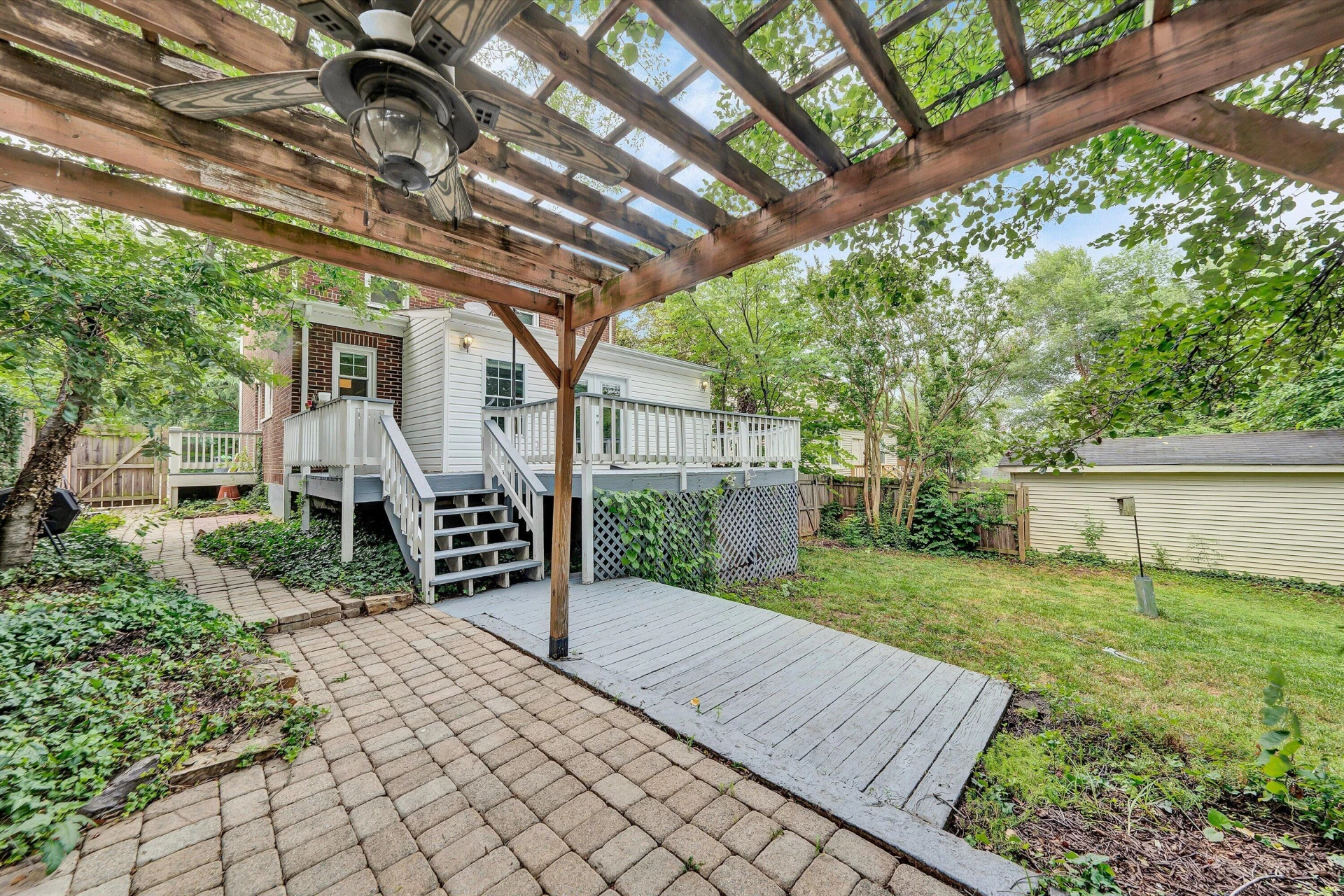 1516 Sherwood AVE SW - Photo 46