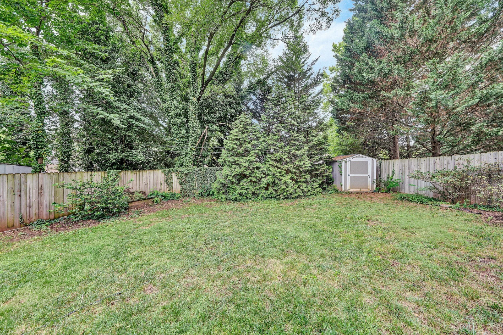 1516 Sherwood AVE SW - Photo 47