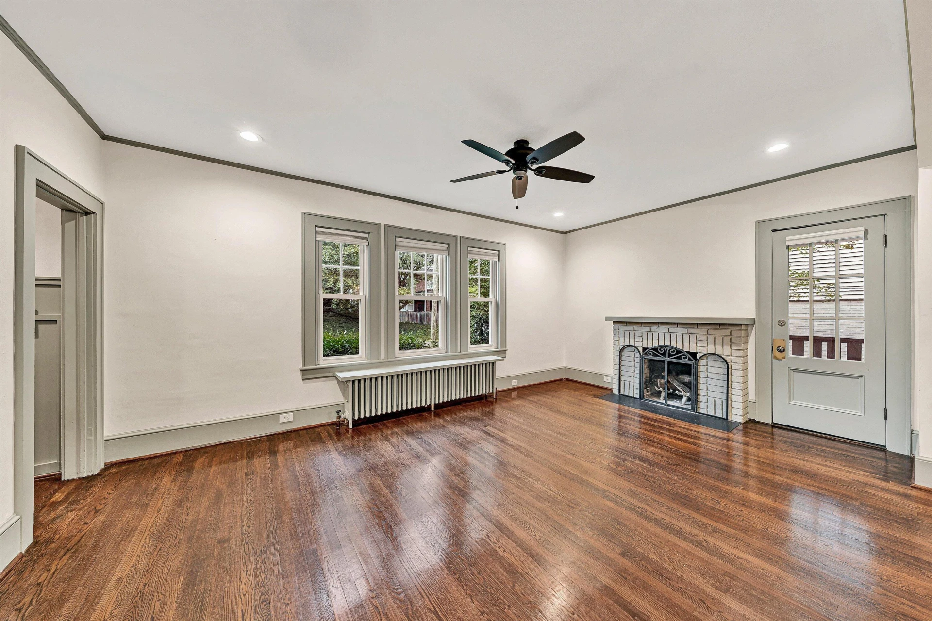 1516 Sherwood AVE SW - Photo 8