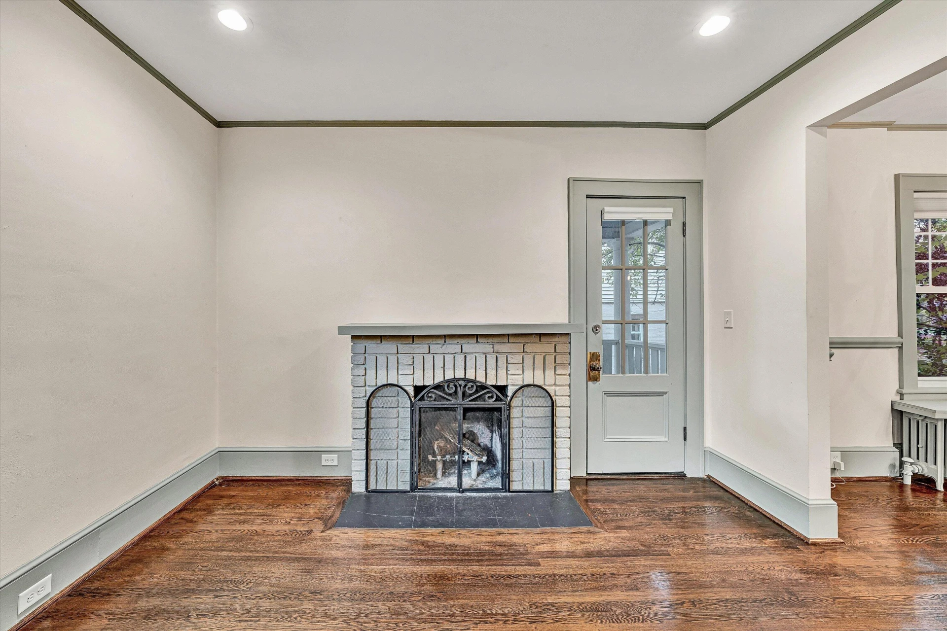 1516 Sherwood AVE SW - Photo 9
