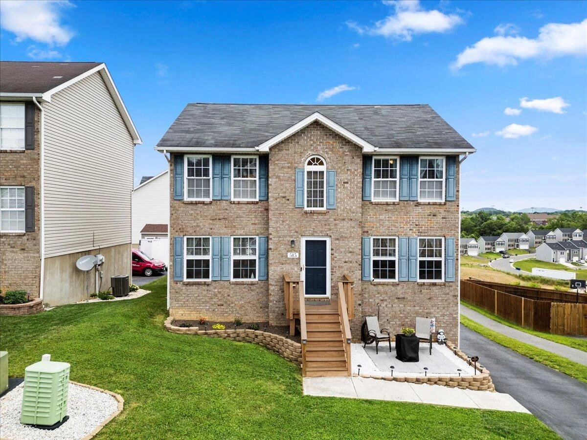 515 Keystone DR NW - Photo 2