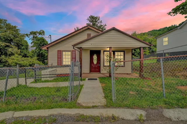 511 Patterson AVE, Pulaski, VA, 24301