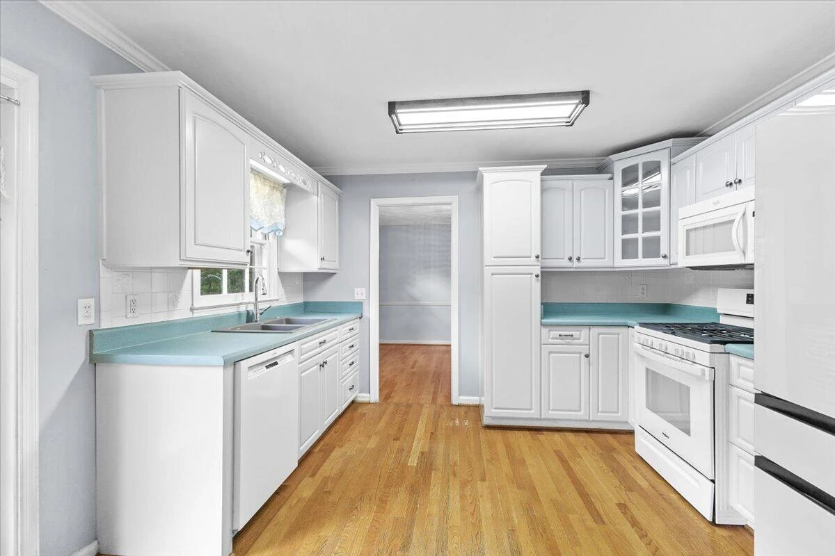 3755 Kentland DR - Photo 12