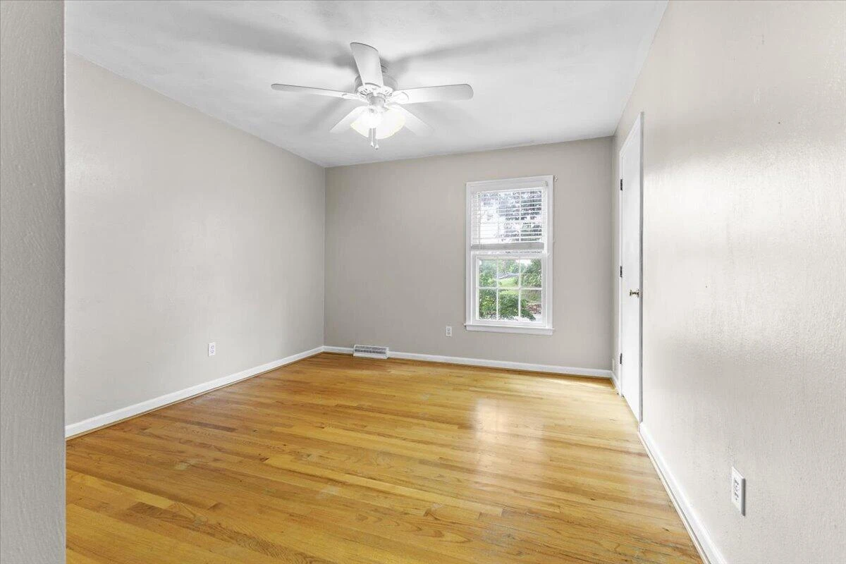 3755 Kentland DR - Photo 19