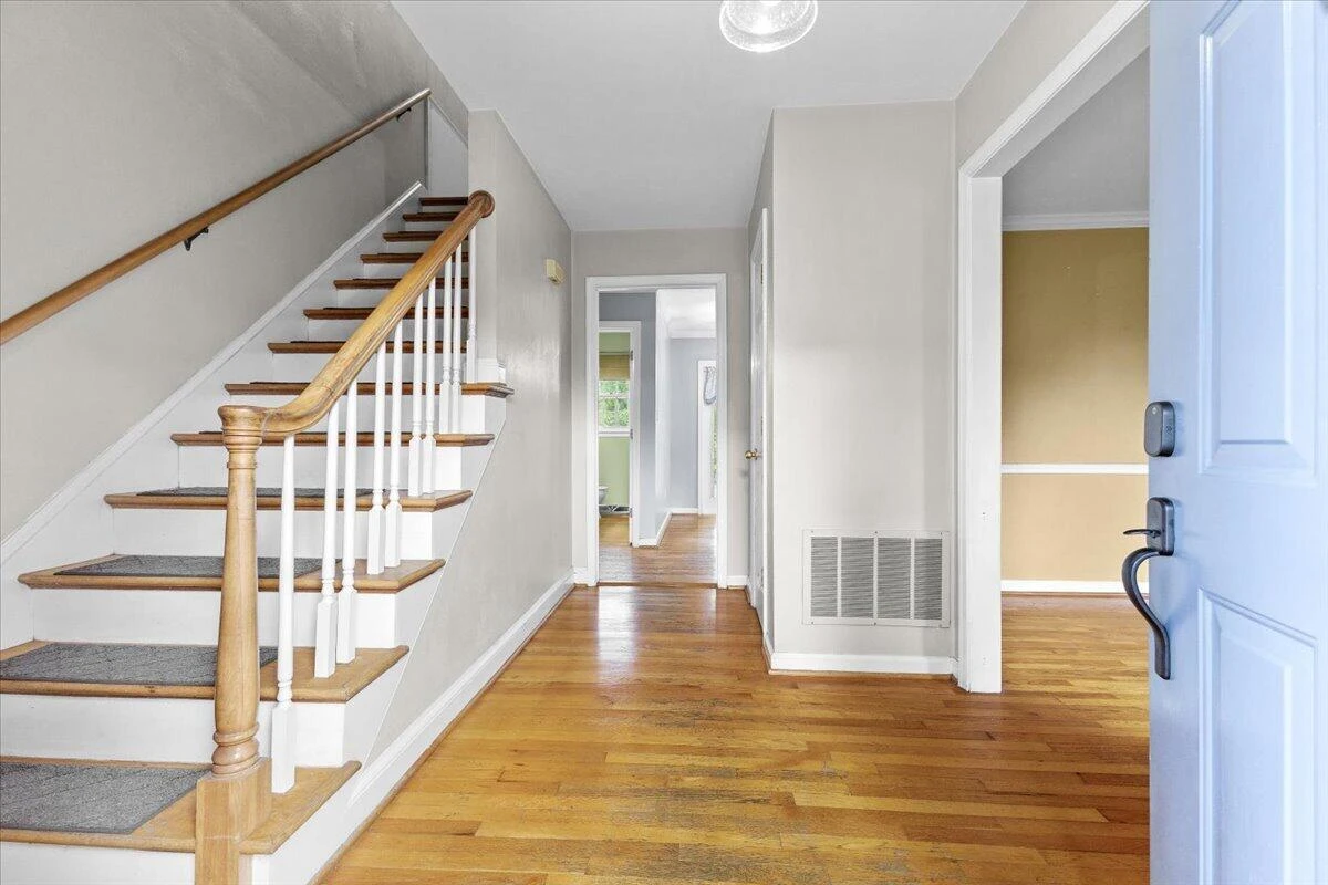 3755 Kentland DR - Photo 4