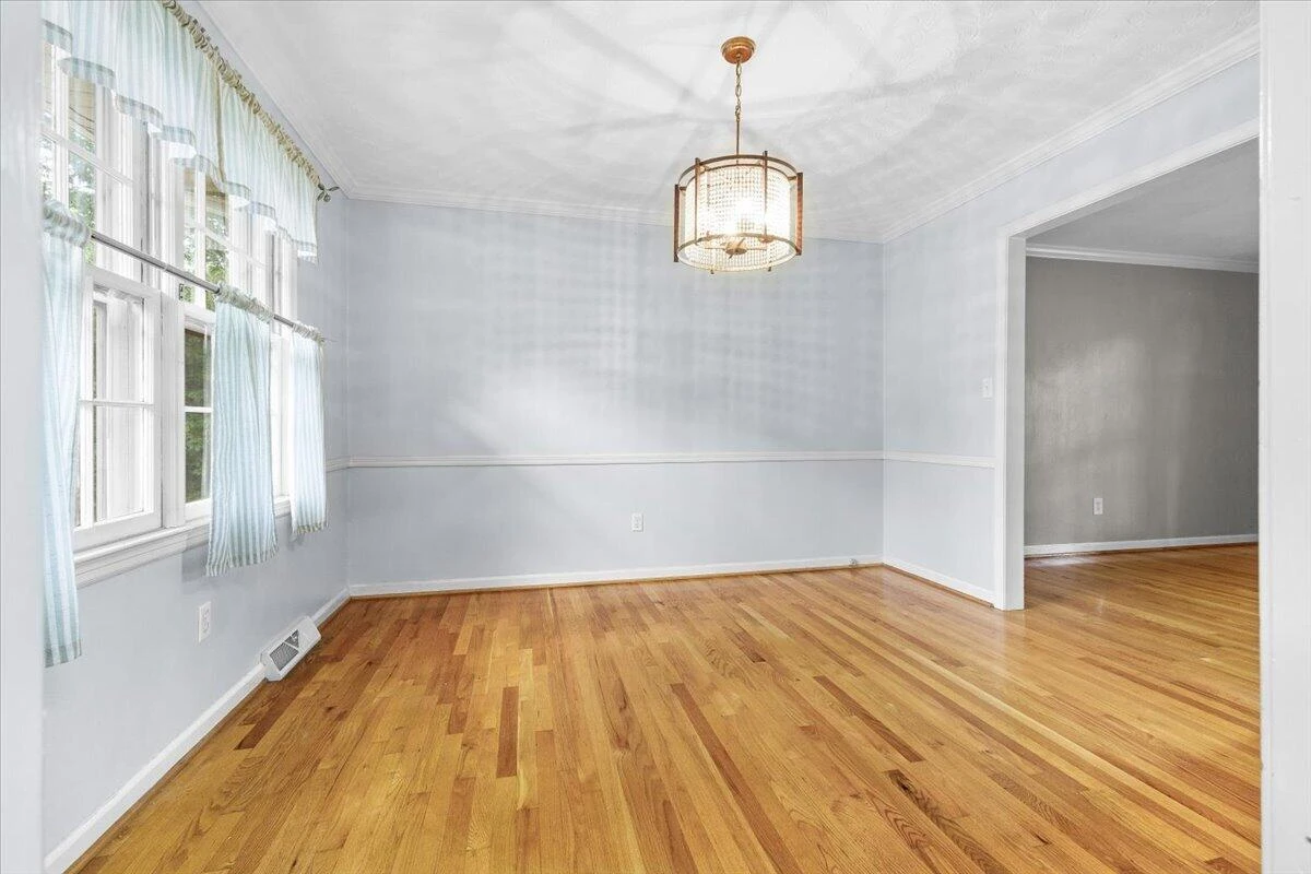 3755 Kentland DR - Photo 8