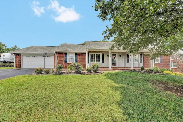 5109 Labradore DR, Roanoke, VA, 24012
