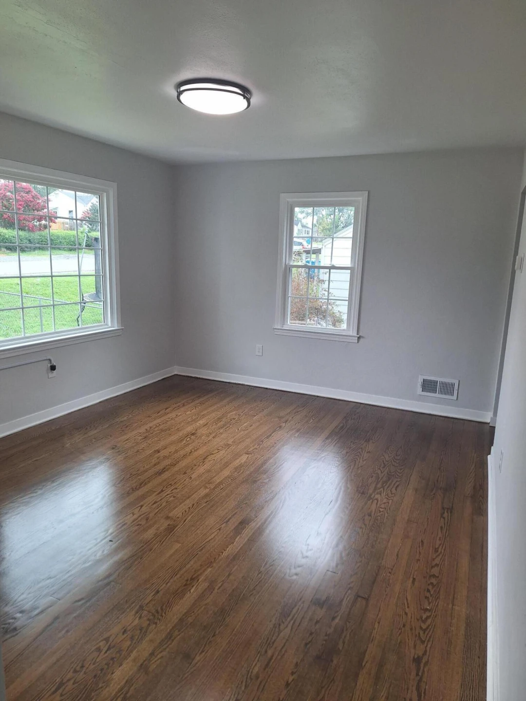 4034 Maine AVE NW - Photo 12