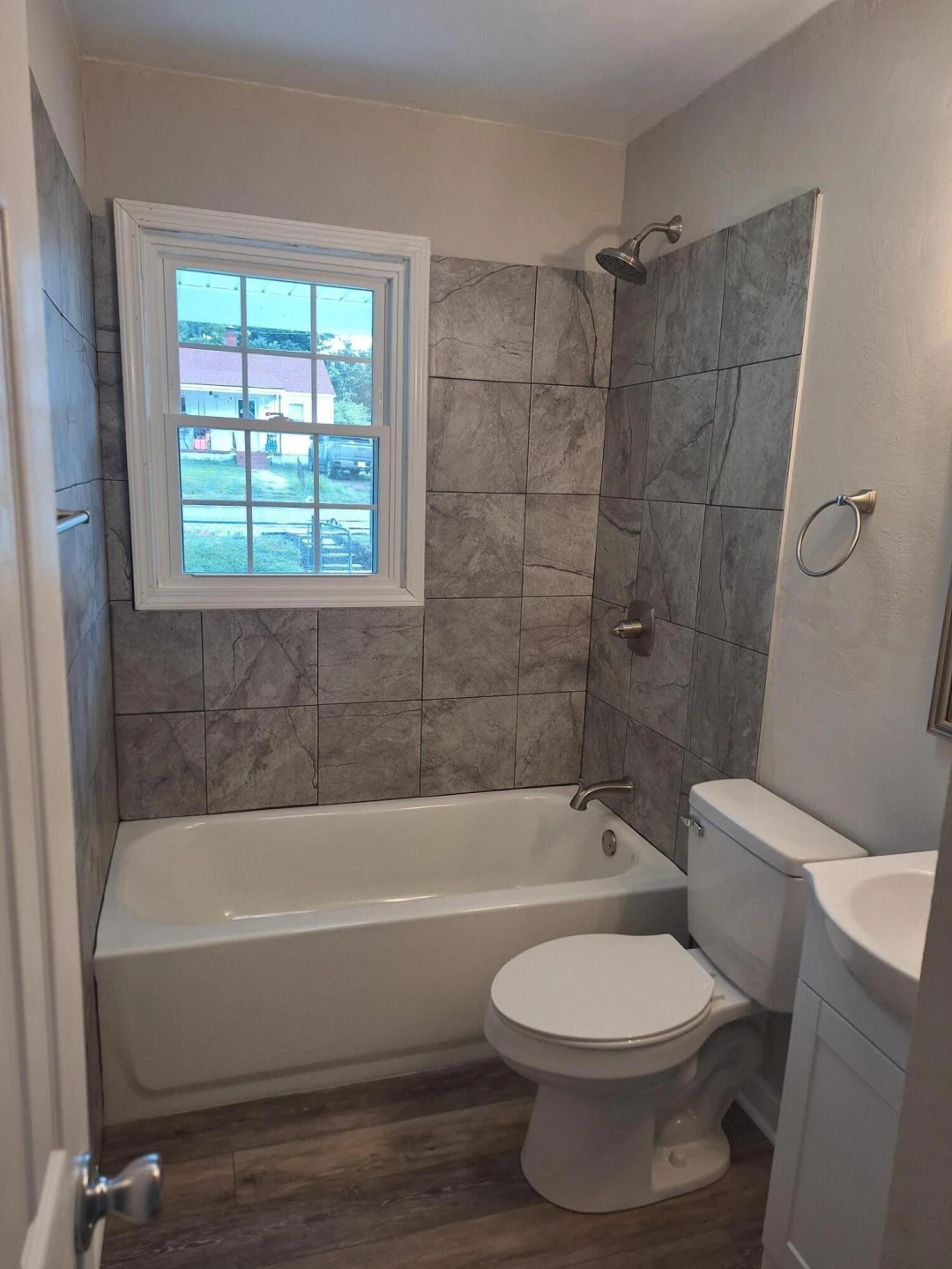 4034 Maine AVE NW - Photo 14
