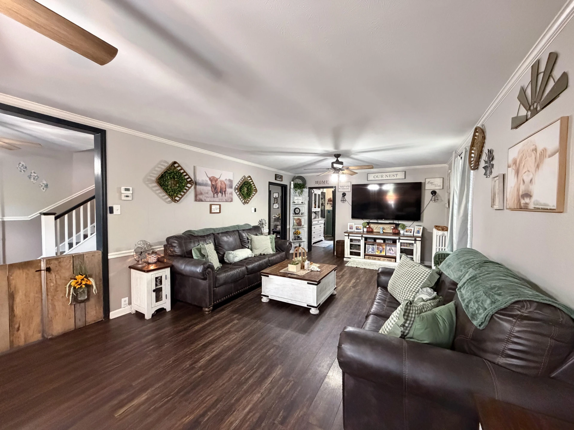 605 Brussels AVE - Photo 15