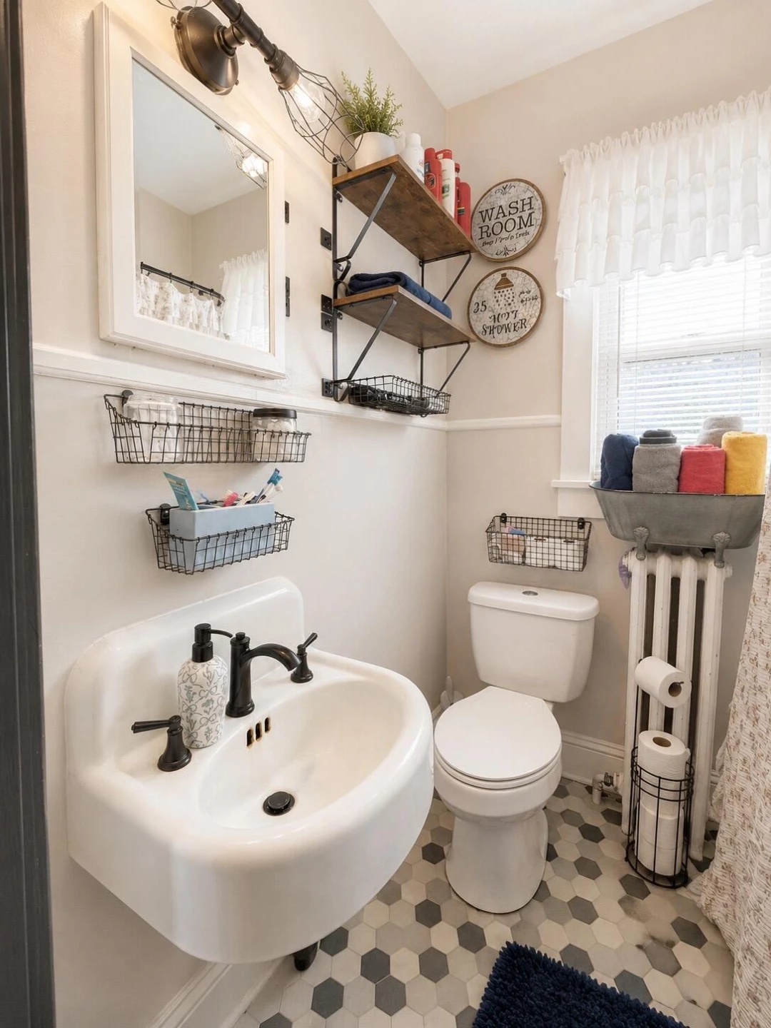 605 Brussels AVE - Photo 24