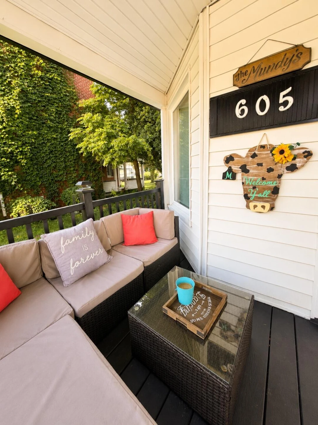 605 Brussels AVE - Photo 8