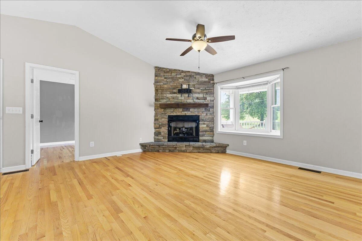 9541 Franklin ST - Photo 12