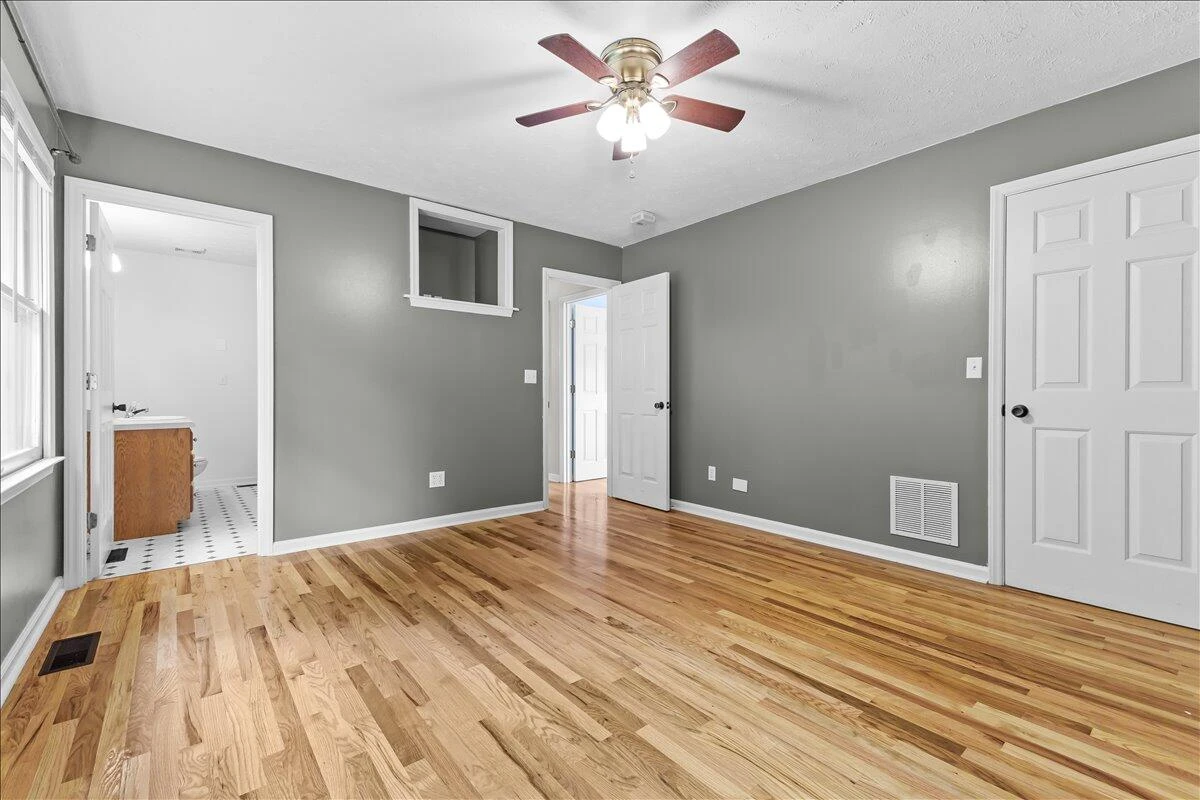 9541 Franklin ST - Photo 13