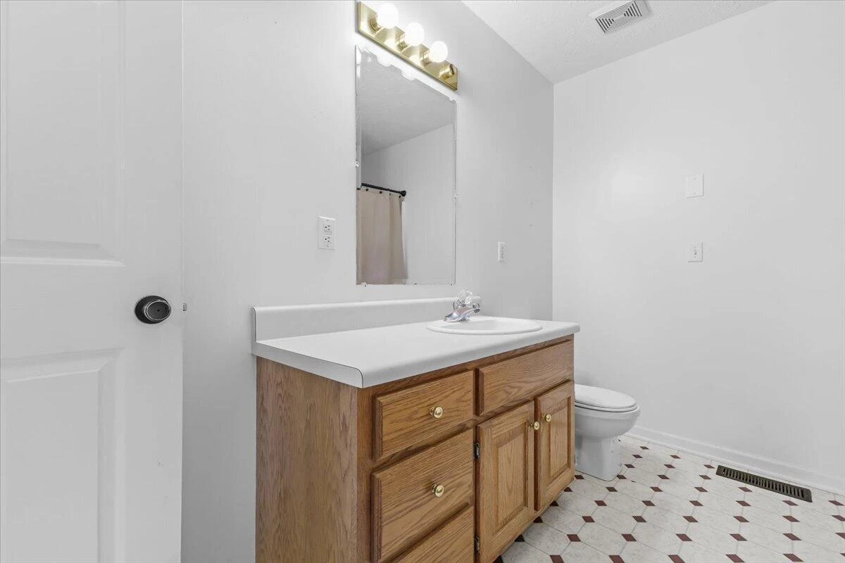 9541 Franklin ST - Photo 15