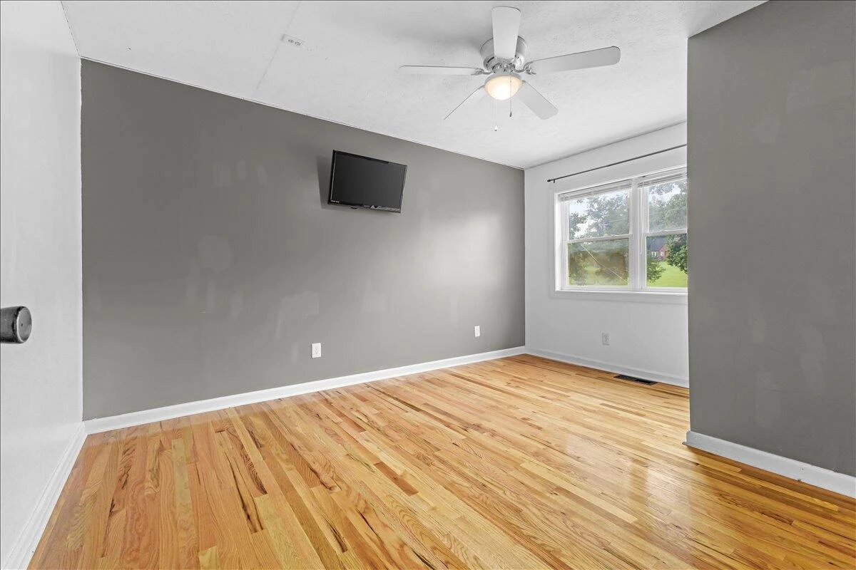 9541 Franklin ST - Photo 18