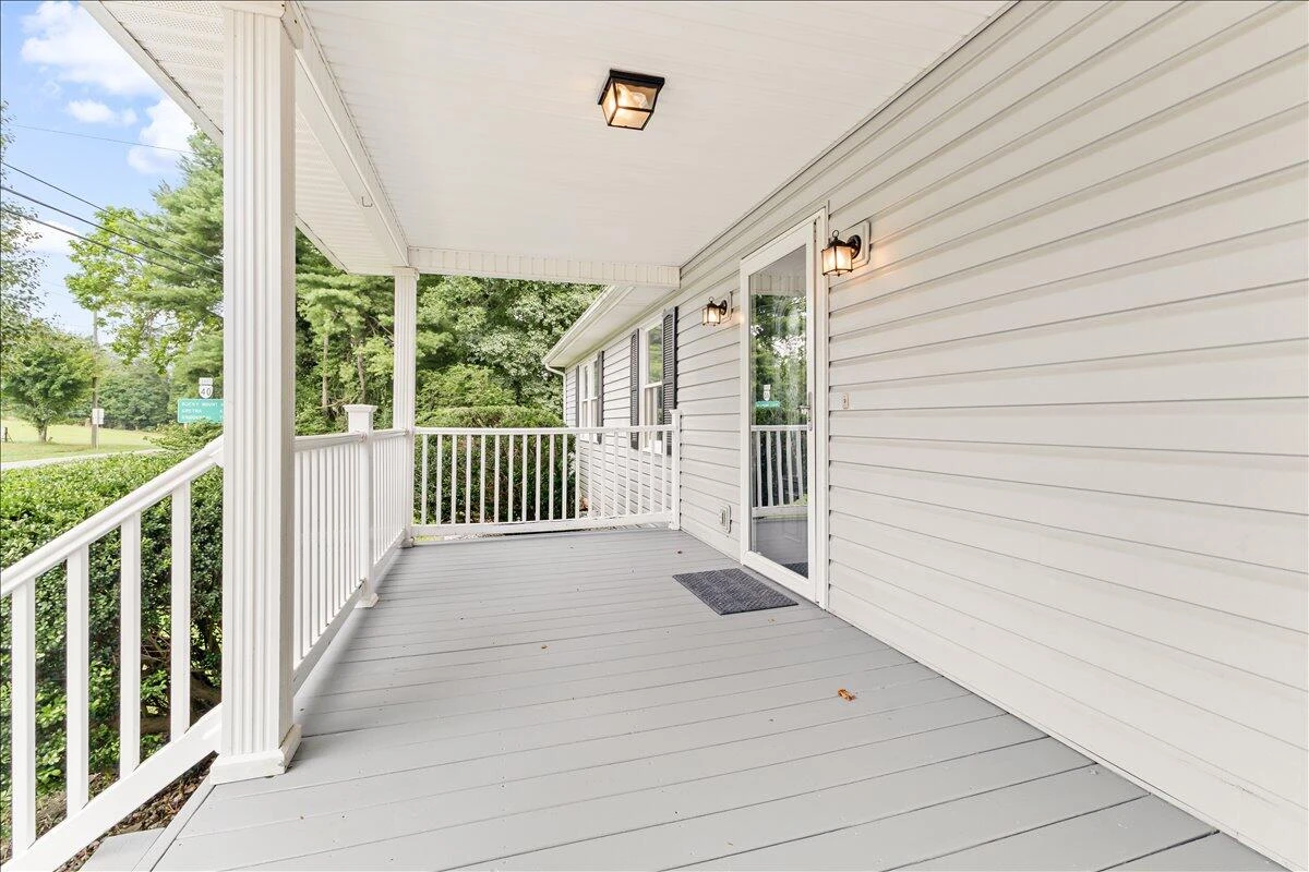9541 Franklin ST - Photo 2