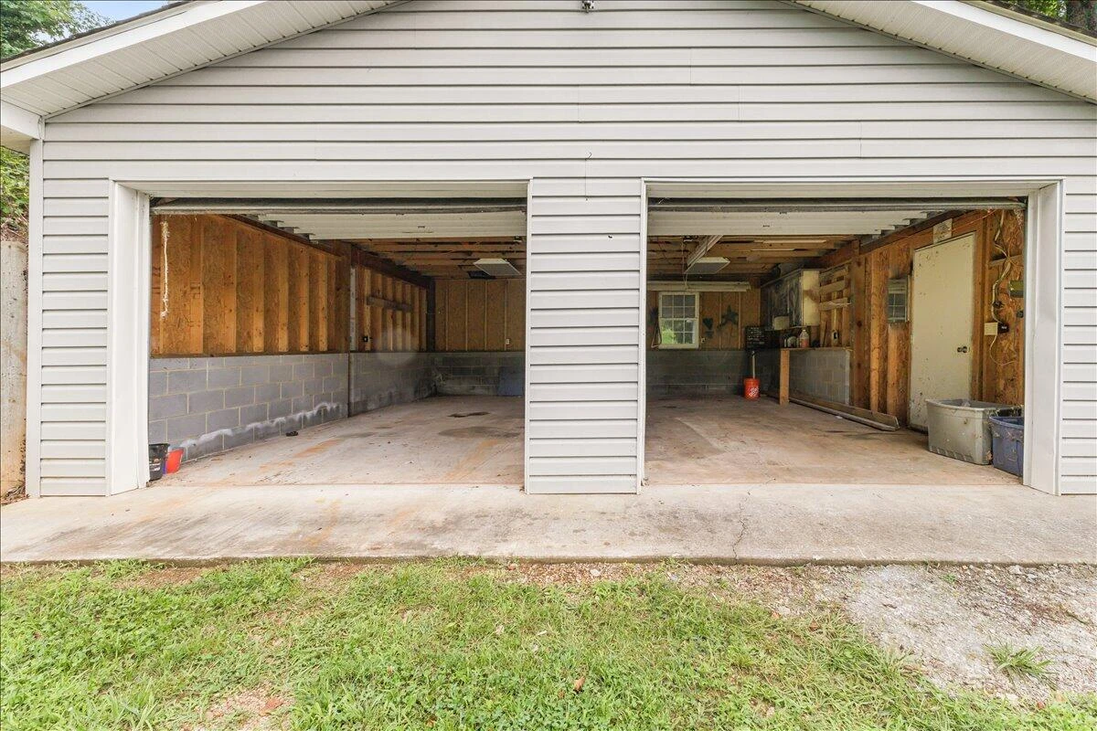 9541 Franklin ST - Photo 31