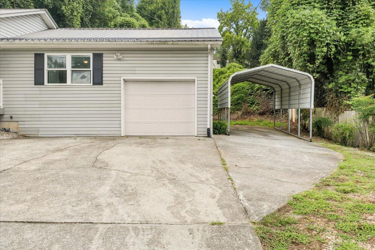 9541 Franklin ST - Photo 32