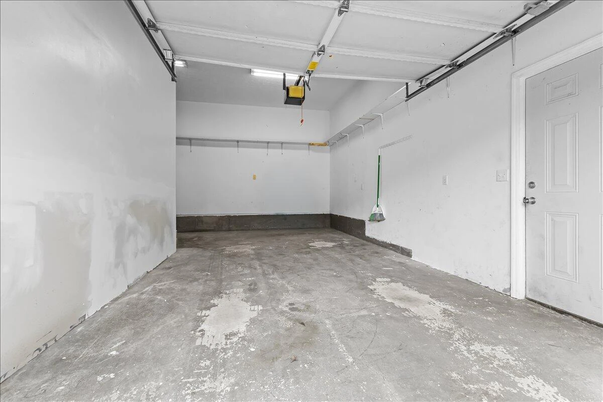9541 Franklin ST - Photo 33
