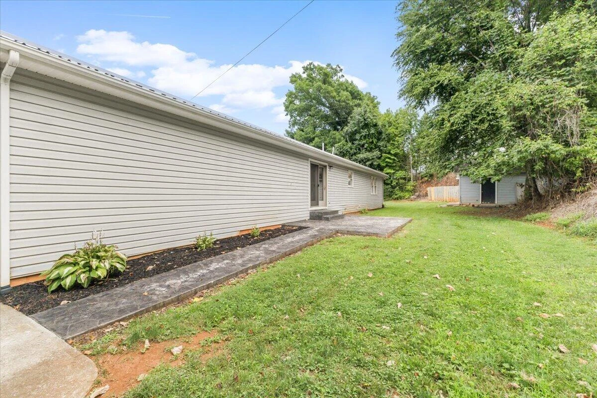 9541 Franklin ST - Photo 34