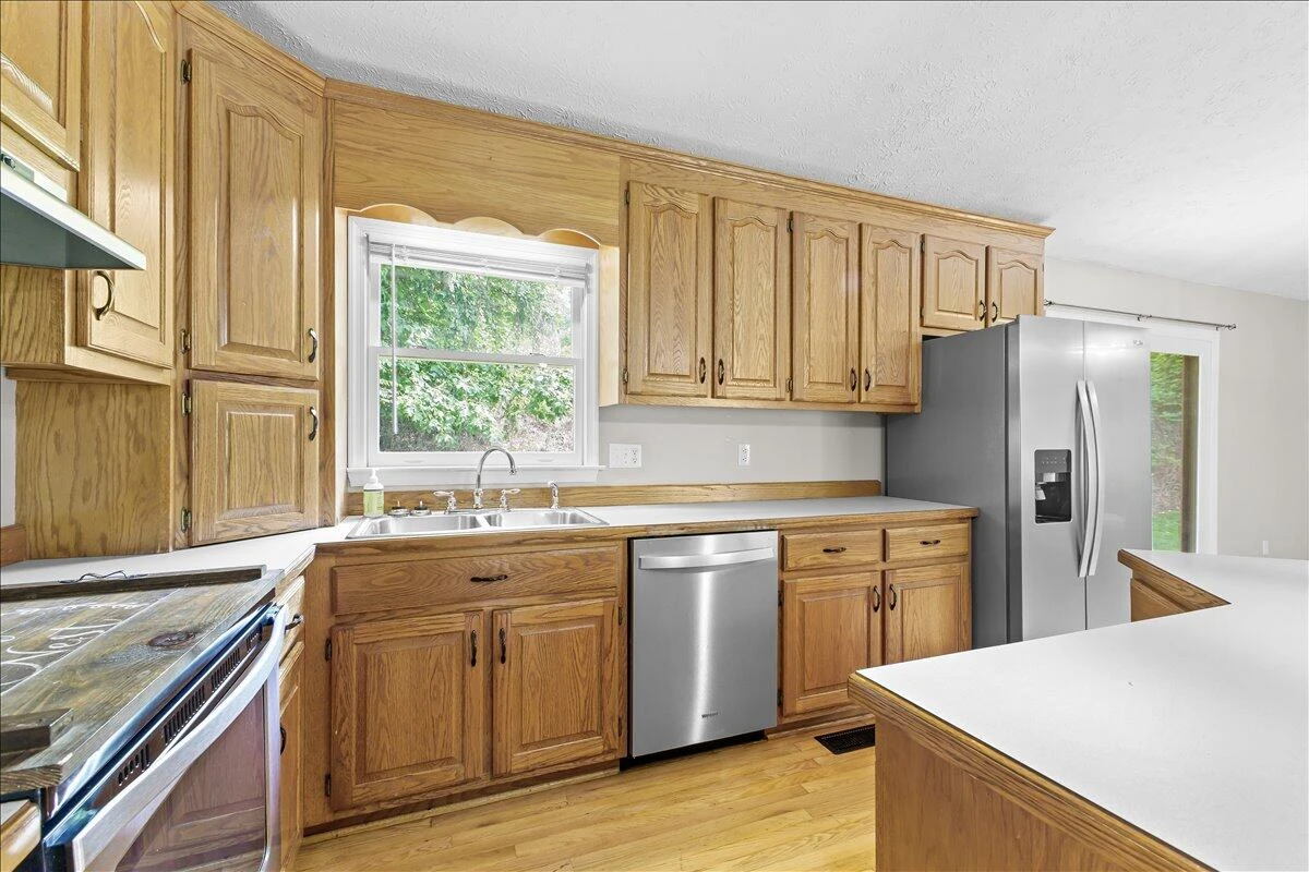9541 Franklin ST - Photo 7
