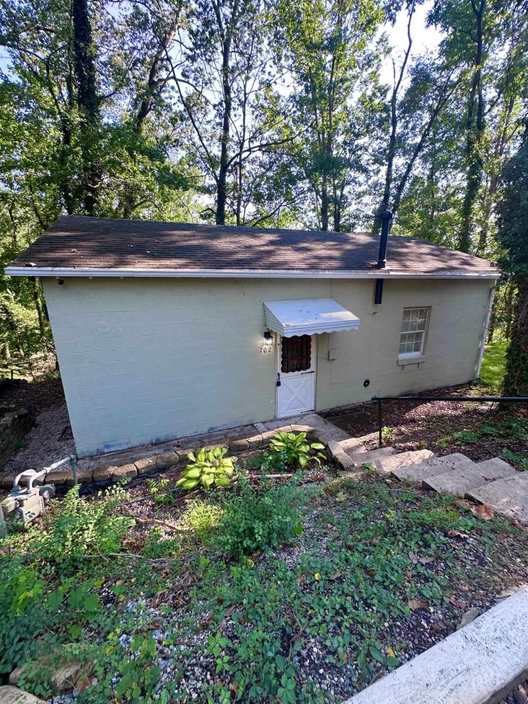 702 Jefferson AVE - Photo 3