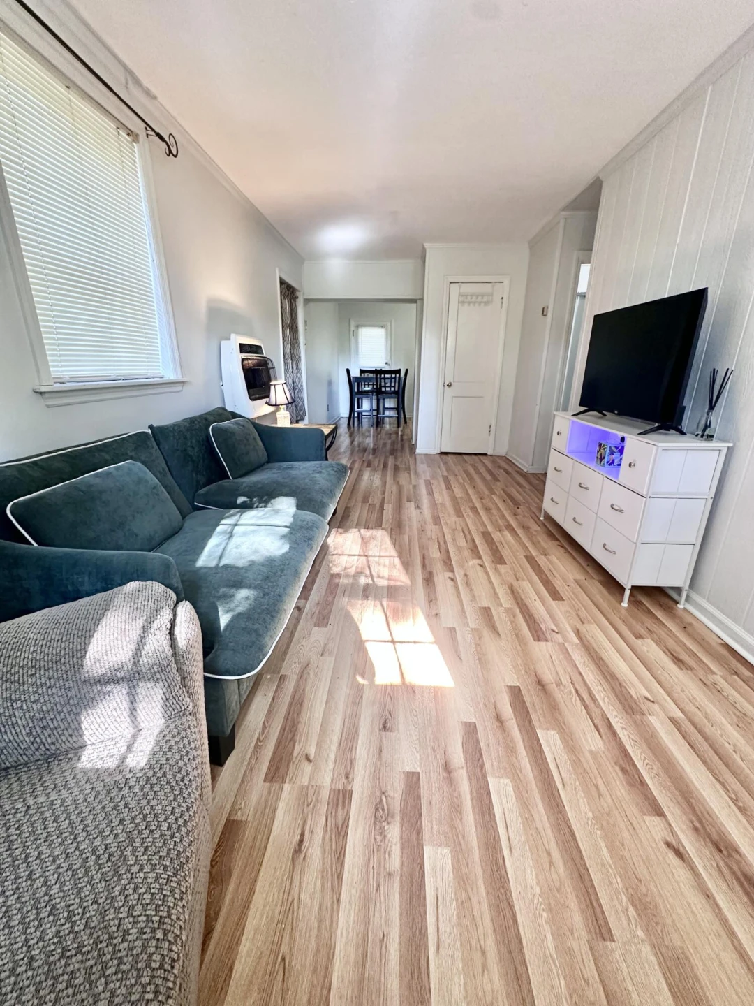 702 Jefferson AVE - Photo 11