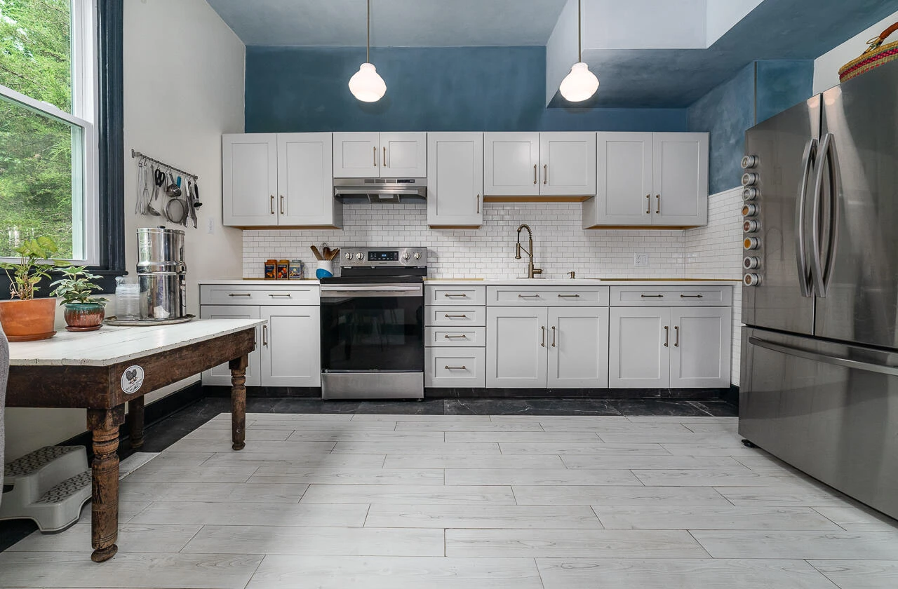 76 Main St - Photo 6