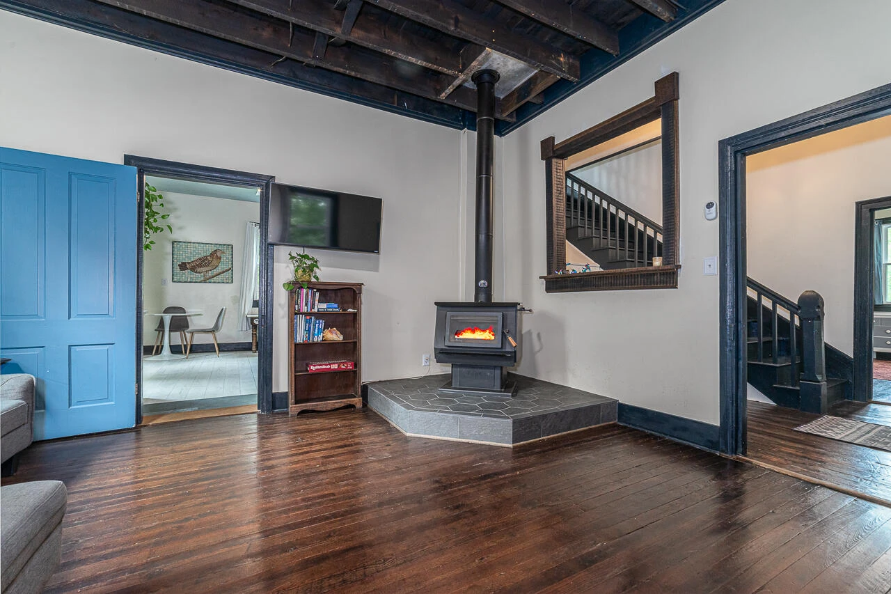 76 Main St - Photo 8